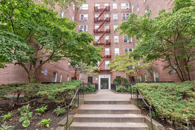 3930 52nd Street 3A, Woodside, NY 11377
