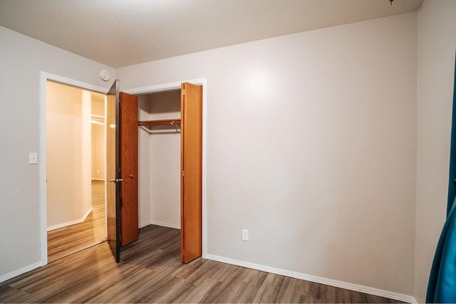2220 GLENDALE AVENUE, Green Bay, WI 54303