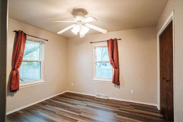 2220 GLENDALE AVENUE, Green Bay, WI 54303