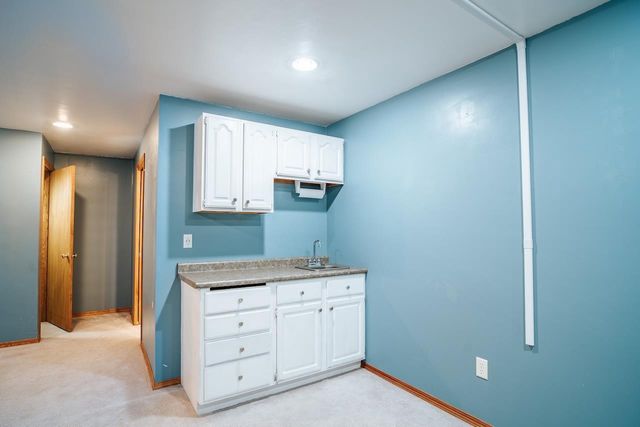 2220 GLENDALE AVENUE, Green Bay, WI 54303