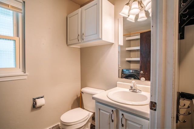 2220 GLENDALE AVENUE, Green Bay, WI 54303