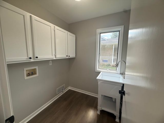 741 S Broad Street, Griffith, IN 46319