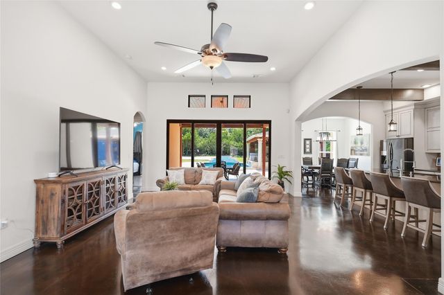 303 N Mustang Ave, Cedar Park, TX 78613