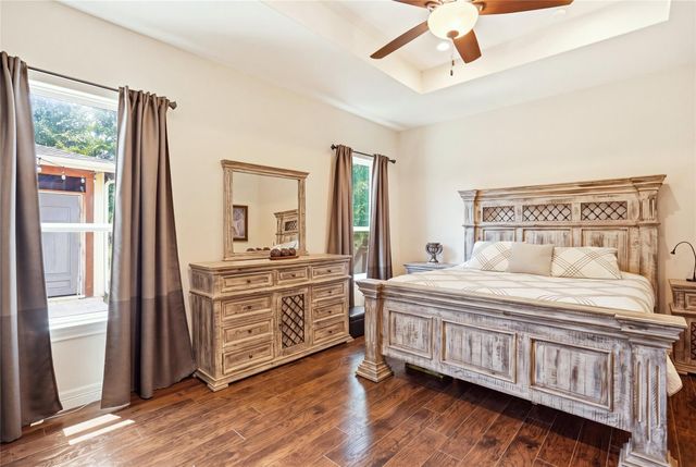 303 N Mustang Ave, Cedar Park, TX 78613