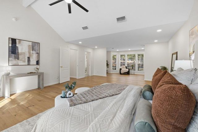 126 Pine View LOOP, Bastrop, TX 78602