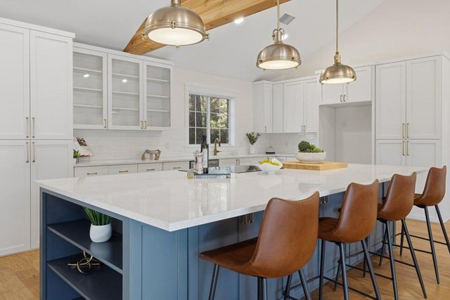 126 Pine View LOOP, Bastrop, TX 78602