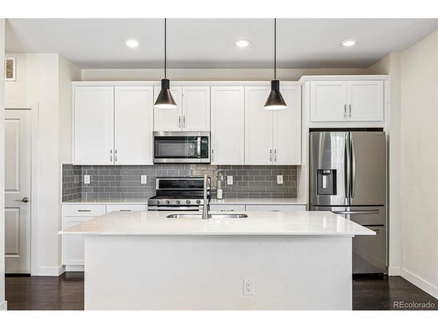 7608 S Zante Ct, Aurora, CO 80016