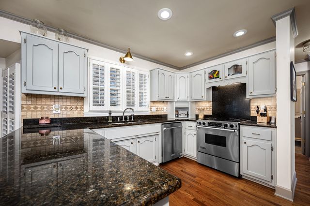 656 SHADOWBROOK RD, Winchester, TN 37398