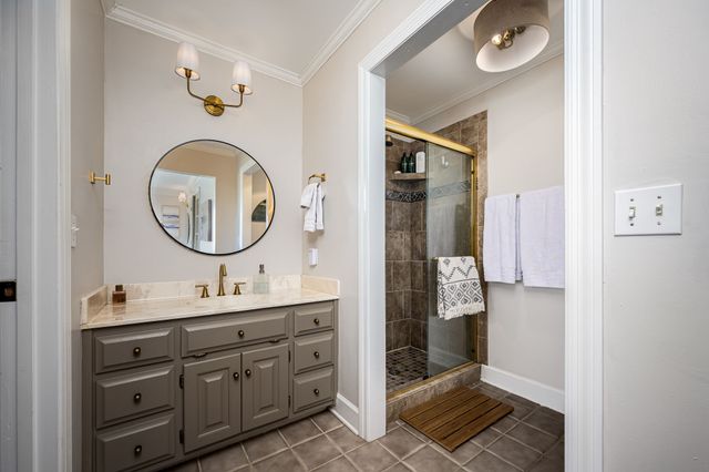 656 SHADOWBROOK RD, Winchester, TN 37398