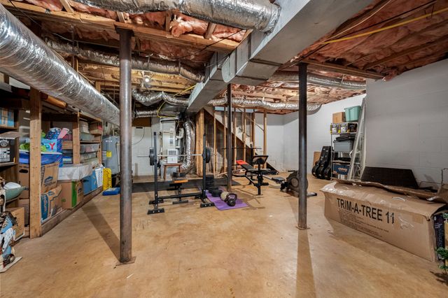 656 SHADOWBROOK RD, Winchester, TN 37398