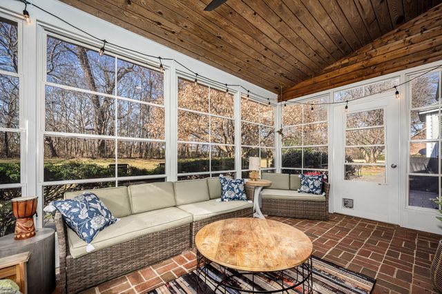 656 SHADOWBROOK RD, Winchester, TN 37398