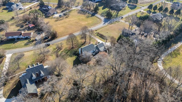 656 SHADOWBROOK RD, Winchester, TN 37398