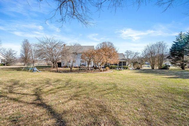 656 SHADOWBROOK RD, Winchester, TN 37398