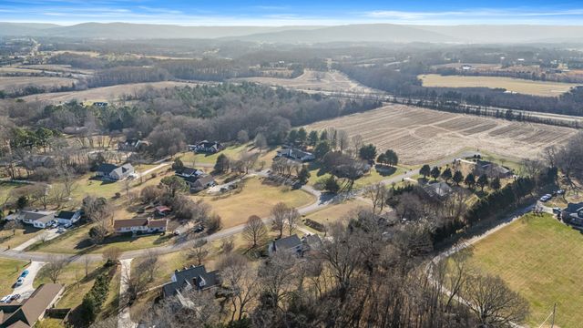 656 SHADOWBROOK RD, Winchester, TN 37398