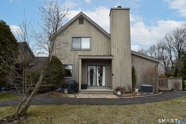 46 Buckskin Lane A, Stratford, CT 06614