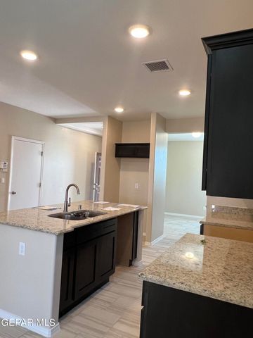 7312 Norte Brasil Drive, El Paso, TX 79934