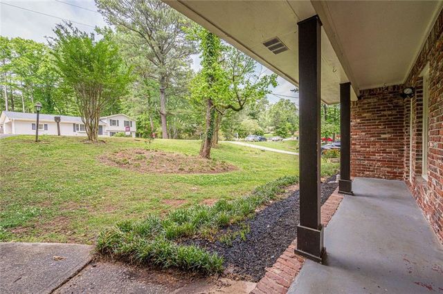 2651 Oxbow Way SW, Marietta, GA 30008