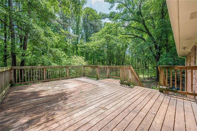 2651 Oxbow Way SW, Marietta, GA 30008