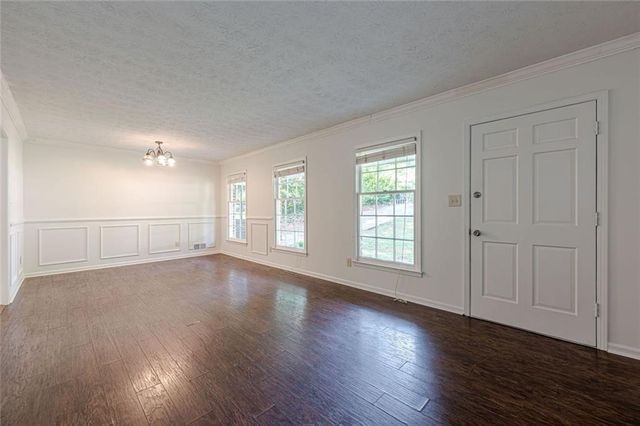 2651 Oxbow Way SW, Marietta, GA 30008