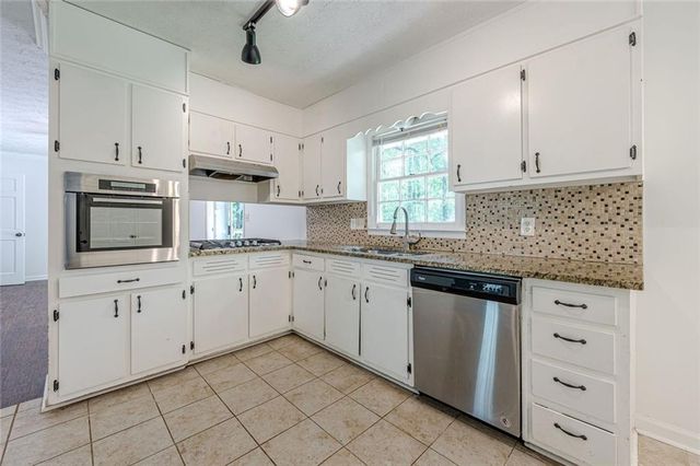 2651 Oxbow Way SW, Marietta, GA 30008