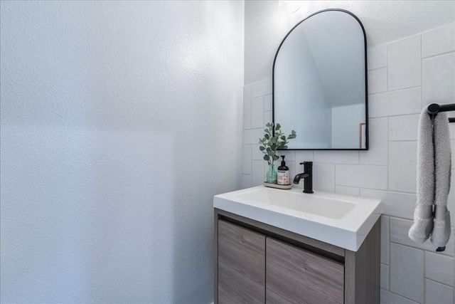 1606 Morgan LN A, Austin, TX 78704