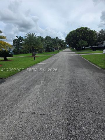 27401 SW 165th Ave 0, Homestead, FL 33031