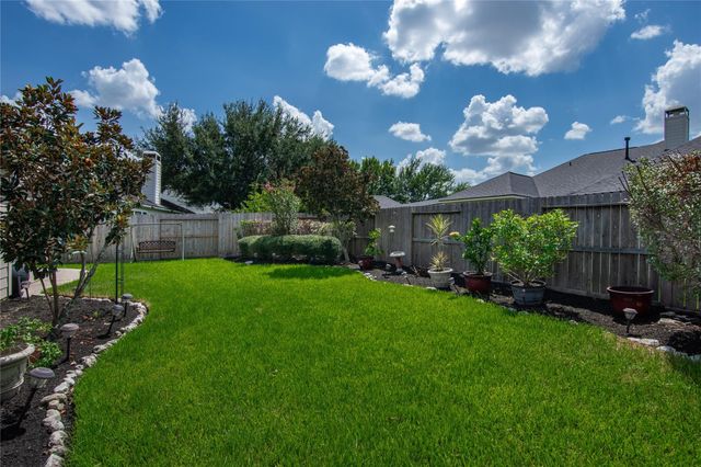 11007 Jadestone Creek Lane, Cypress, TX 77433