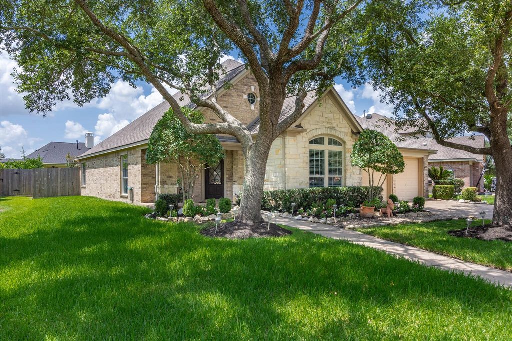11007 Jadestone Creek Lane, Cypress, TX 77433