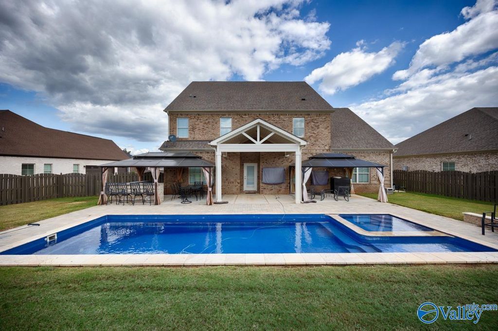 153 Towhee Way, Madison, AL 35756