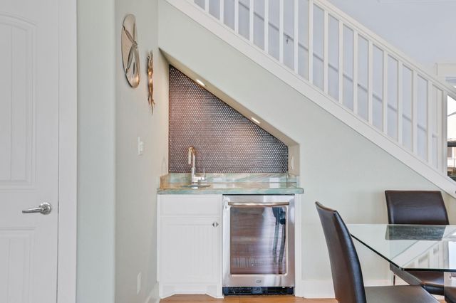 2396 Sand Drift Lane, Crystal Beach, TX 77650