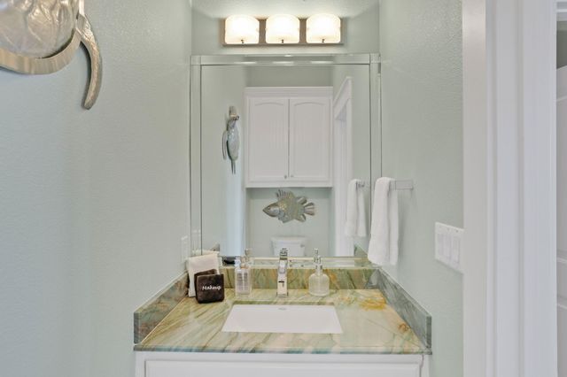 2396 Sand Drift Lane, Crystal Beach, TX 77650