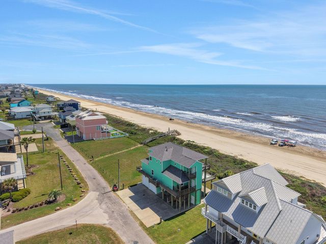 2396 Sand Drift Lane, Crystal Beach, TX 77650