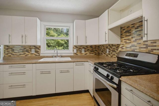 3207 Laura Lane, Lithia Springs, GA 30122