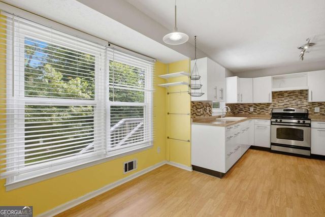 3207 Laura Lane, Lithia Springs, GA 30122
