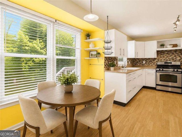 3207 Laura Lane, Lithia Springs, GA 30122