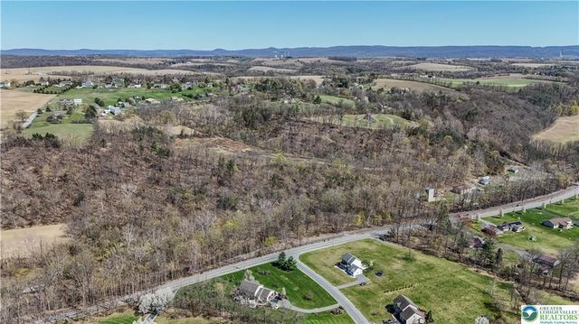 50 Nagys Hill Road, Washington Twp, PA 18013