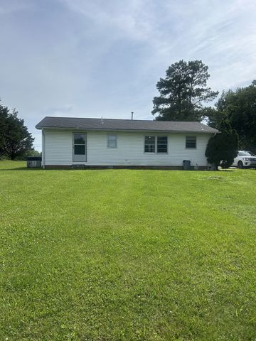 500 Prosser Rd, Lawrenceburg, TN 38464