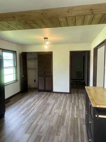 500 Prosser Rd, Lawrenceburg, TN 38464