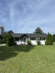 500 Prosser Rd, Lawrenceburg, TN 38464