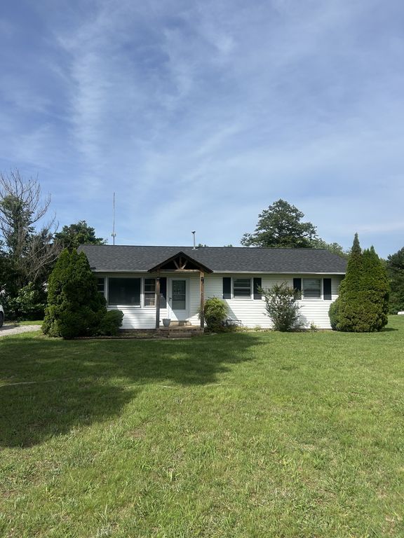 500 Prosser Rd, Lawrenceburg, TN 38464