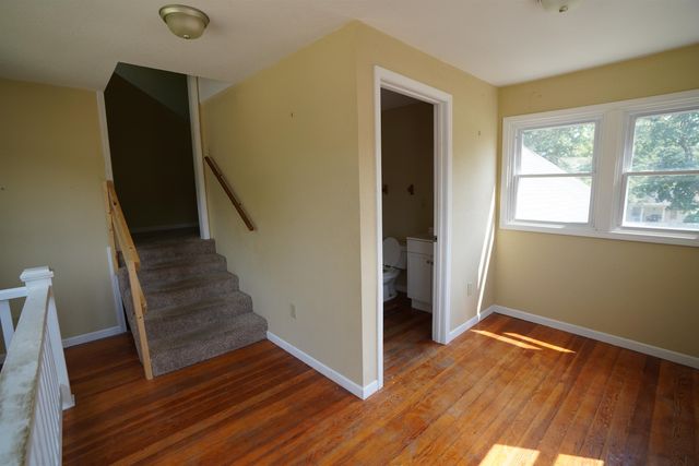 1502 E 11th Ave, Winfield, KS 67156