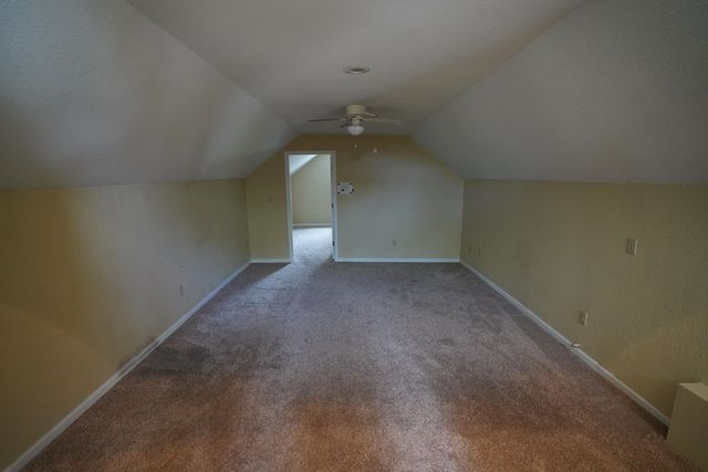 1502 E 11th Ave, Winfield, KS 67156