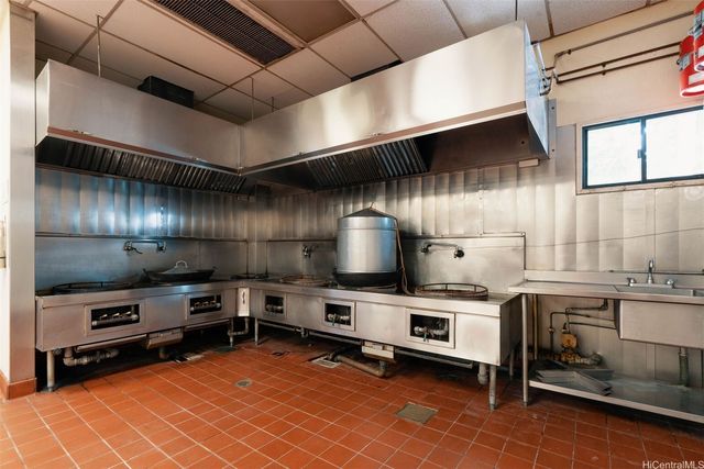 1709 Kalani Street, Honolulu, HI 96819