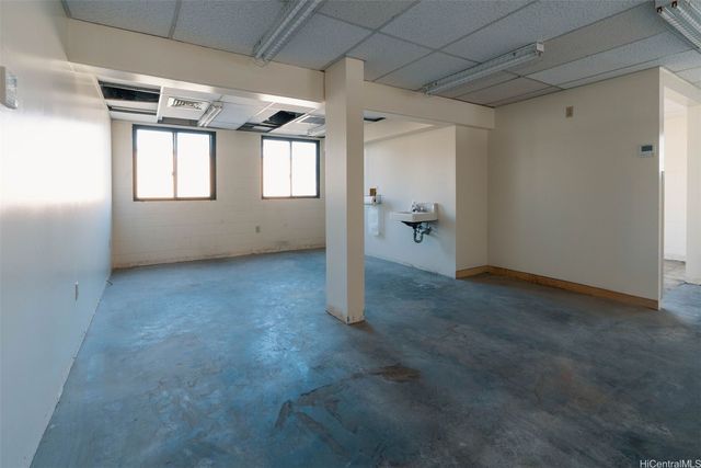 1709 Kalani Street, Honolulu, HI 96819