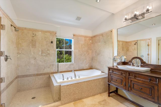2405 Kinney RD 2405, Austin, TX 78704