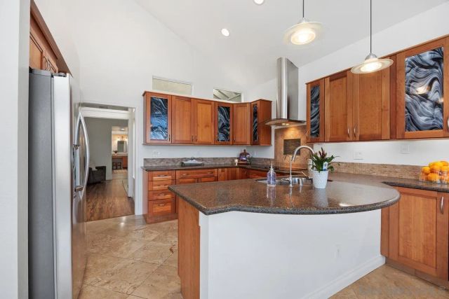 12127 Royal Lytham Row, San Diego, CA 92128