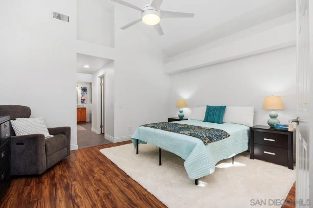 12127 Royal Lytham Row, San Diego, CA 92128