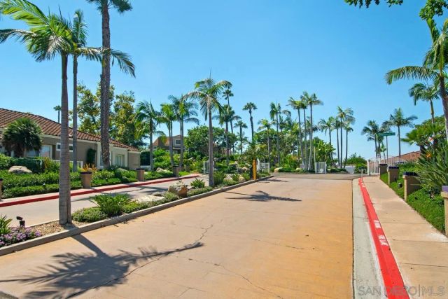 12127 Royal Lytham Row, San Diego, CA 92128