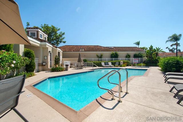 12127 Royal Lytham Row, San Diego, CA 92128