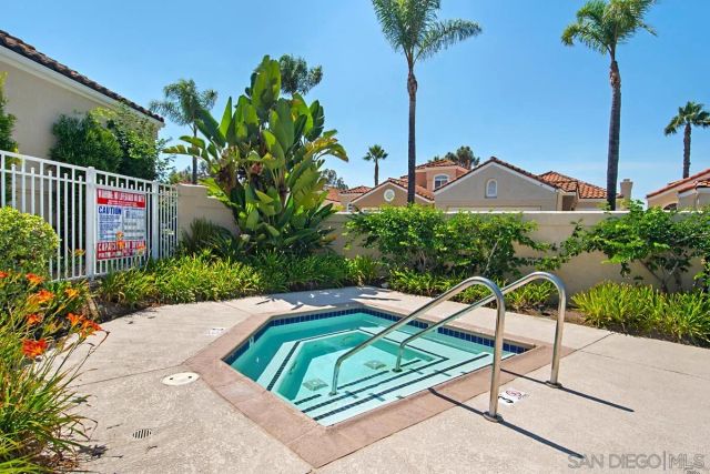 12127 Royal Lytham Row, San Diego, CA 92128